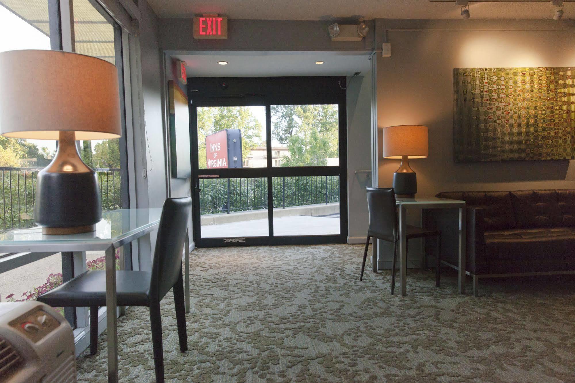 Hotel Of Virginia 2*